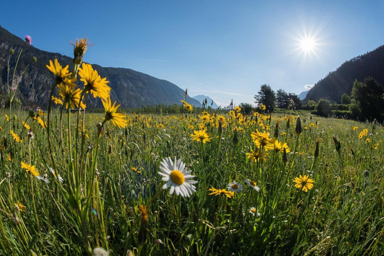 Easy Living Apartment Oetztal Sautens Buitenkant foto